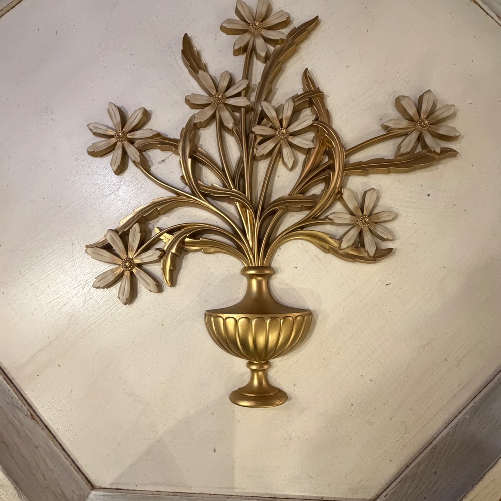 Syroco Wall Hanging Hollywood Regency MCM Gold Floral 27"
